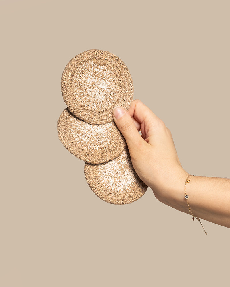 Babypflanzen-Untersetzer aus Jute
